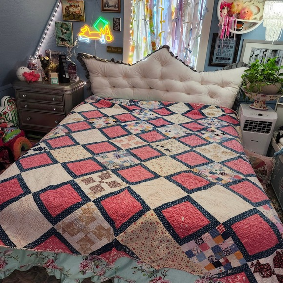 Vintage Handmade Patchwork Quilt Cottagecore Farmhouse Shabby Chic Tattered Torn - Picture 1 of 16